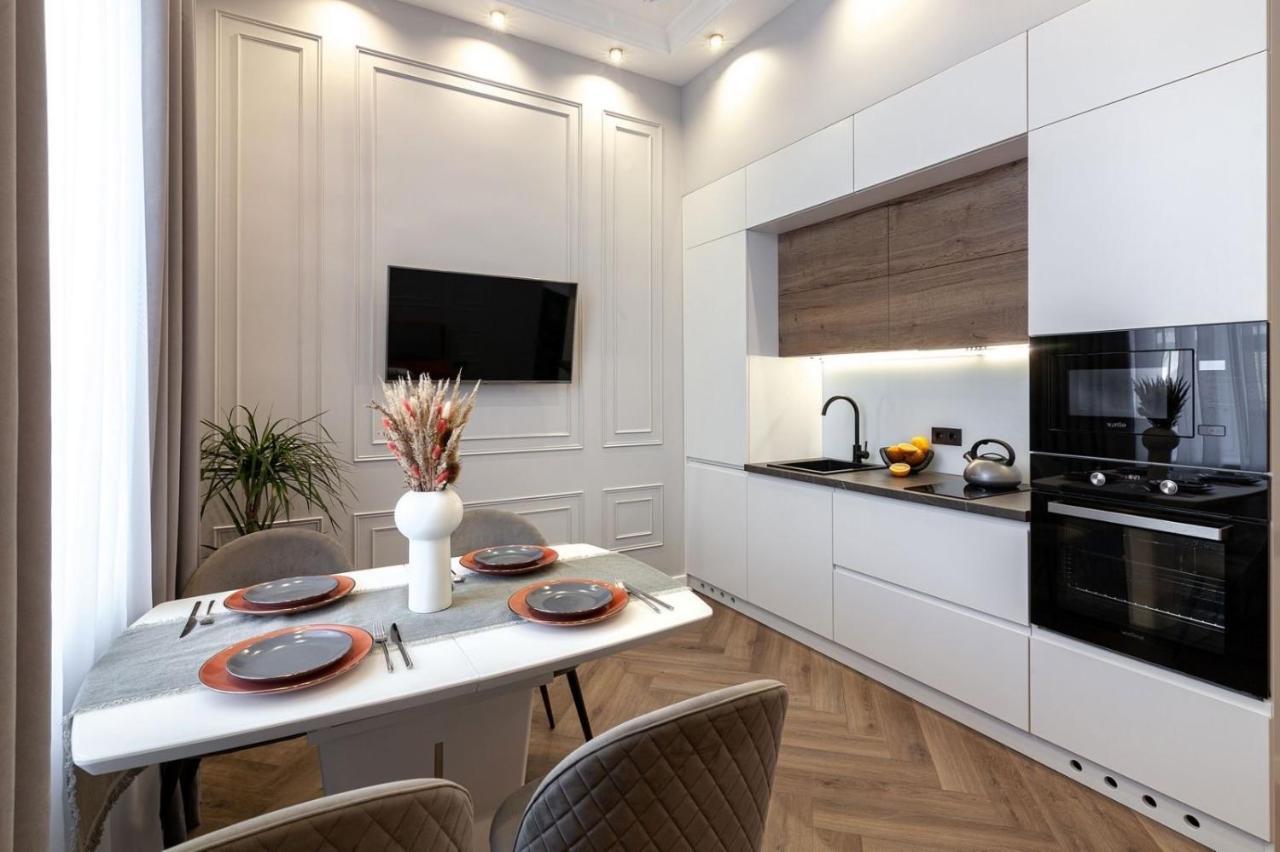 Кості Левицького 11 Lviv Bagian luar foto